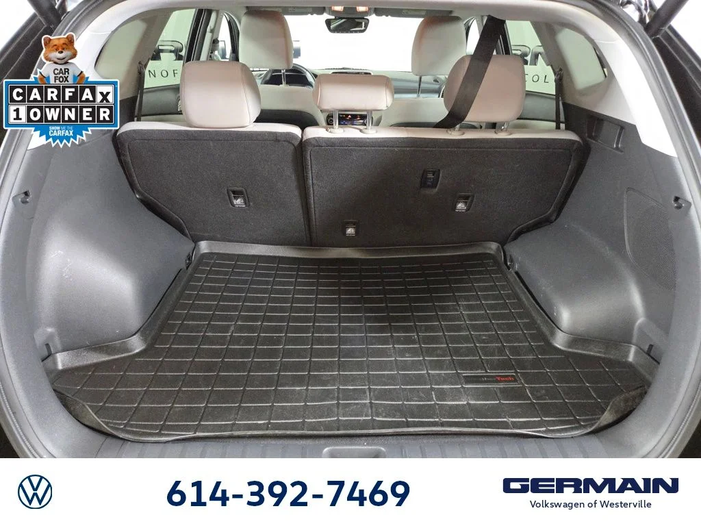 Used 2021 Black Hyundai Sport image 18