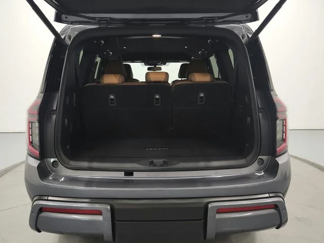 Used 2025 Gray Nissan SL image 29