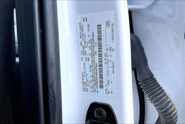 Used 2023 White Ford XL image 19