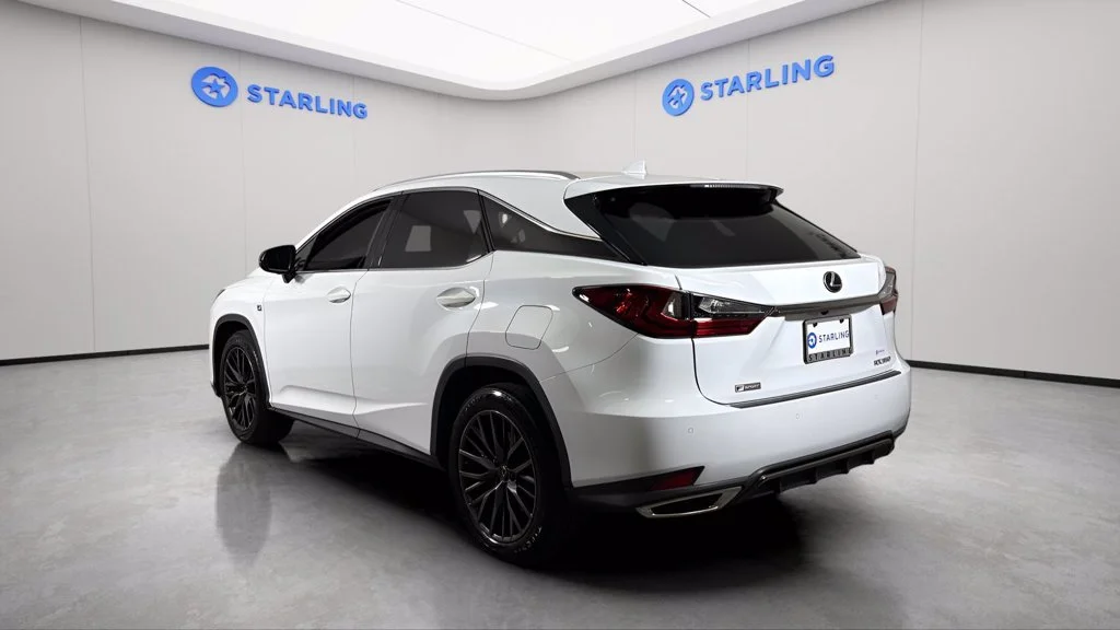 Used 2022 White Lexus F SPORT Handling image 5