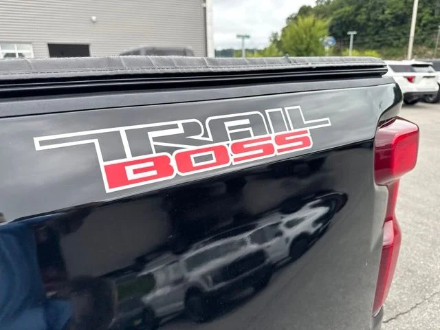 Used 2021 Black Chevrolet LT Trail Boss image 13