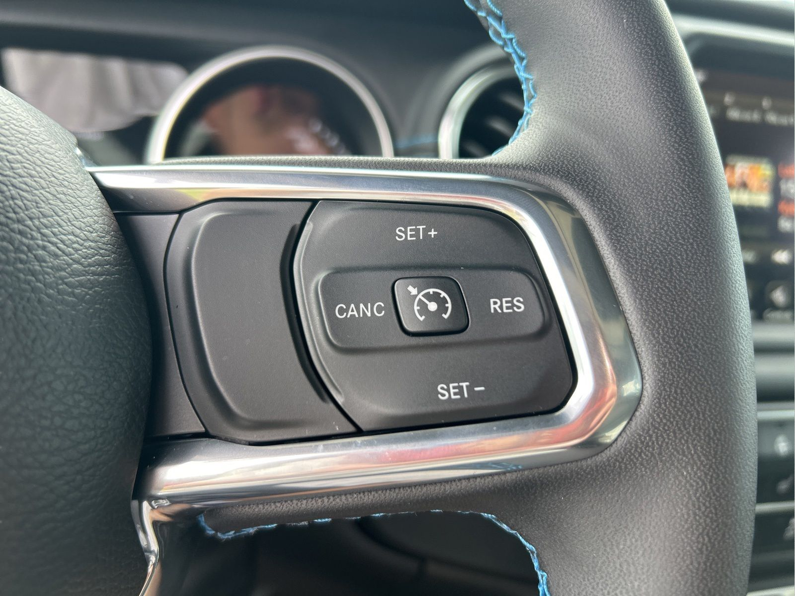 Used 2023 Black Jeep  image 15