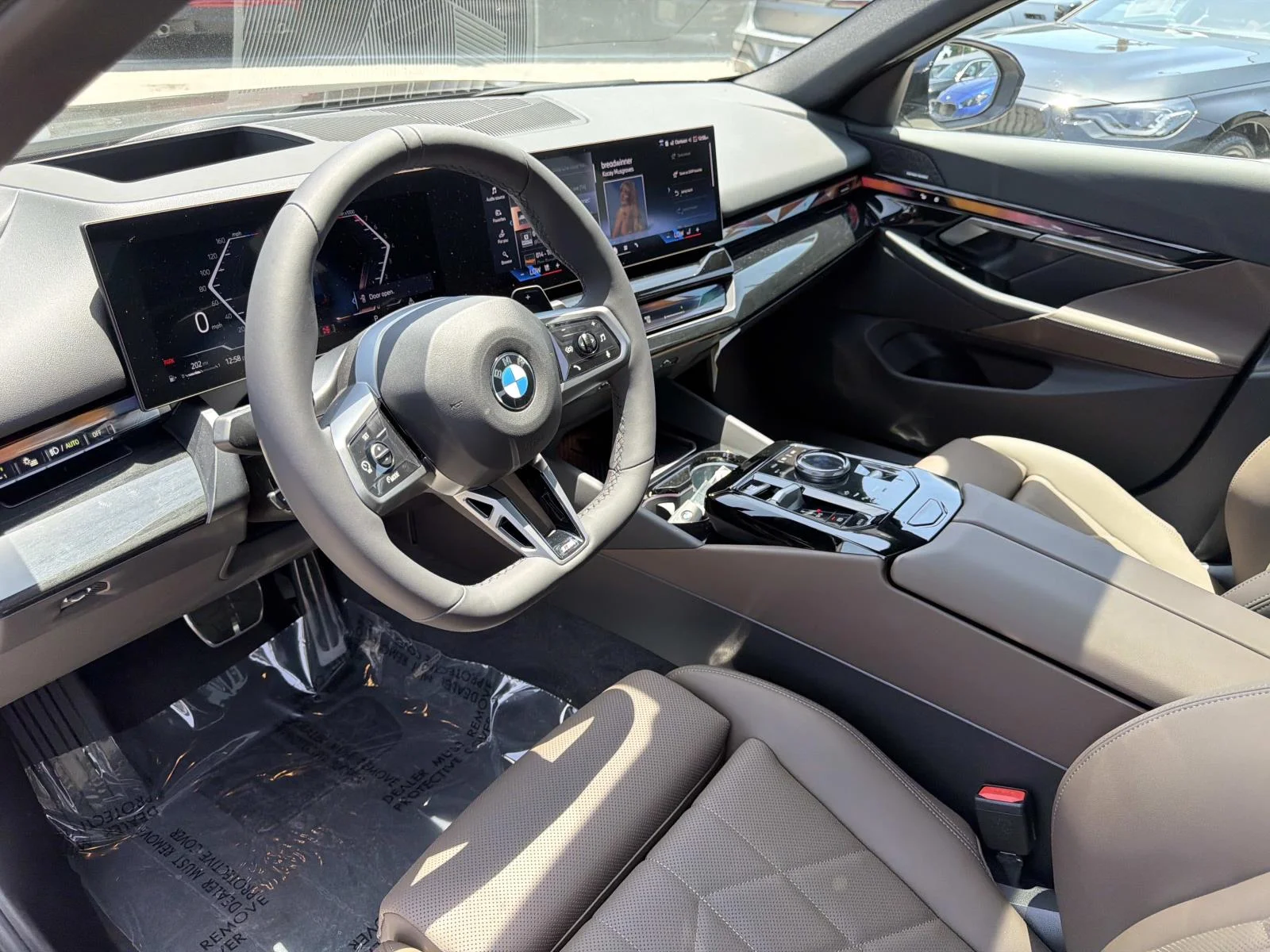 New 2027 Carbon Black Metallic BMW 530i image 14