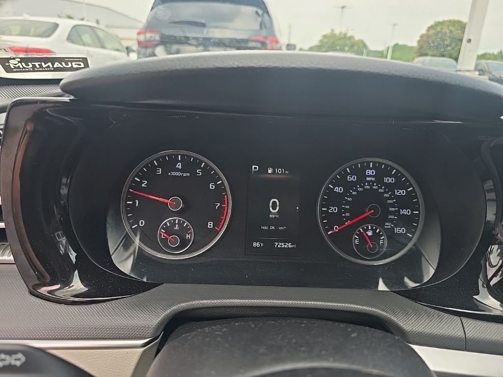 Used 2022 Beige Kia LXS image 15