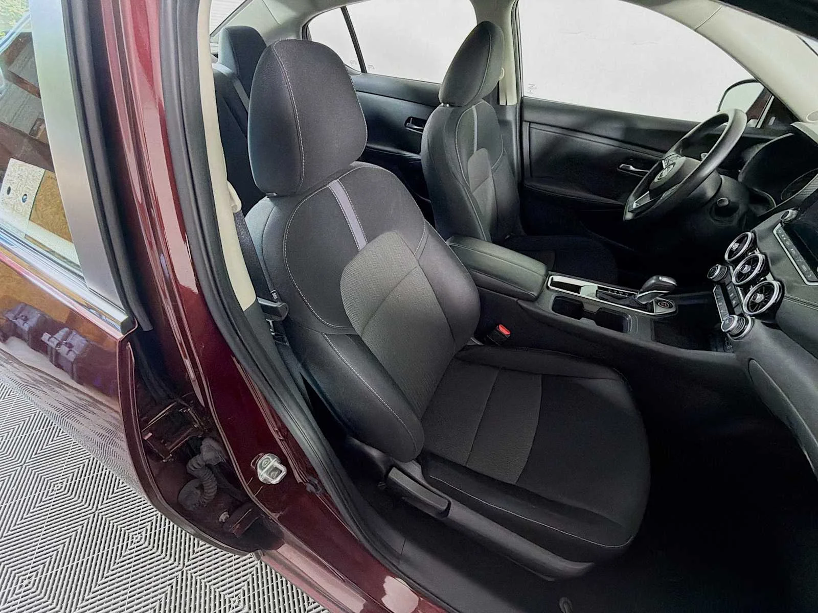 Certified Used 2024 Rosewood Metallic Nissan SV image 24