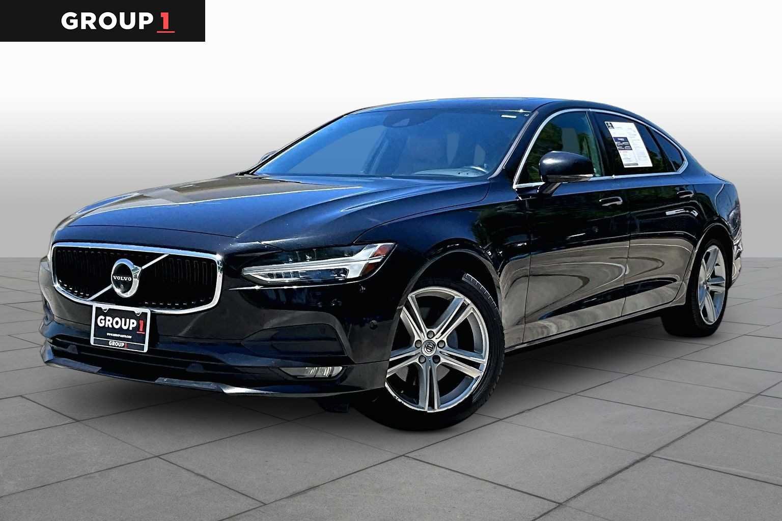 2018 Volvo S90 T5 Momentum AWD's photo