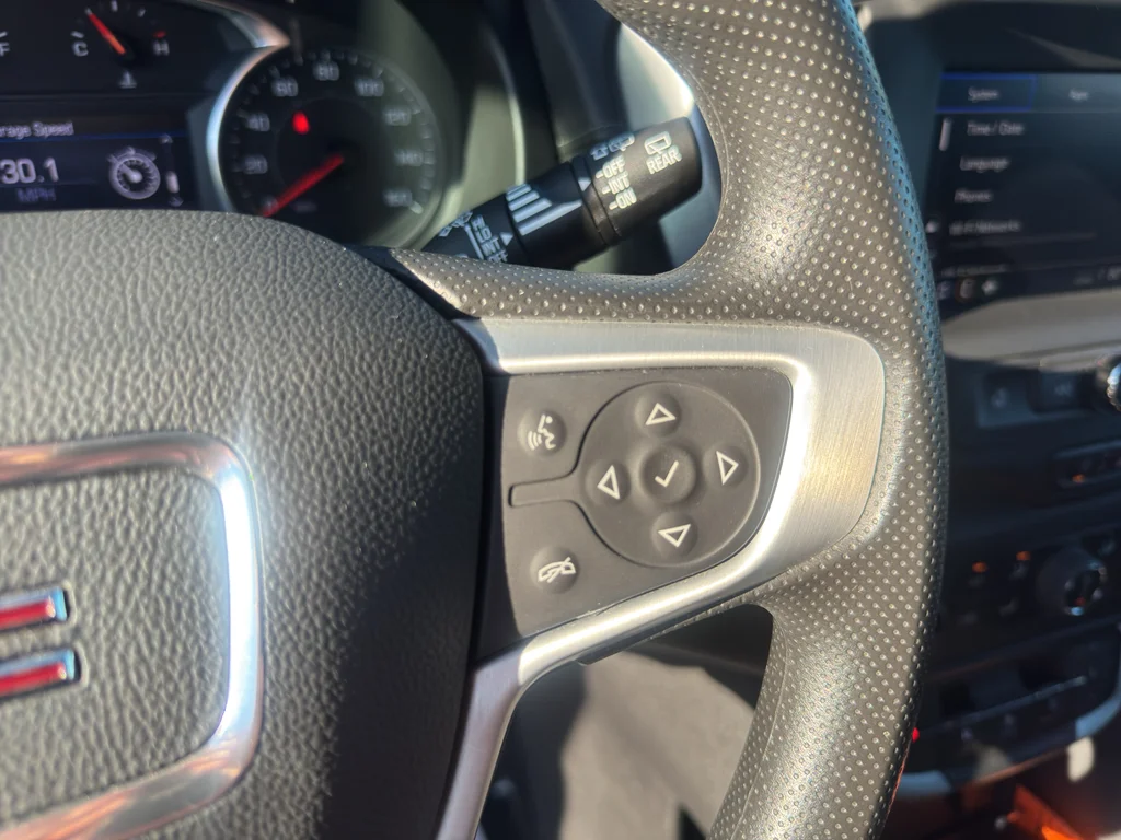 Used 2022 Ebony Twilight Metallic GMC SLE image 19