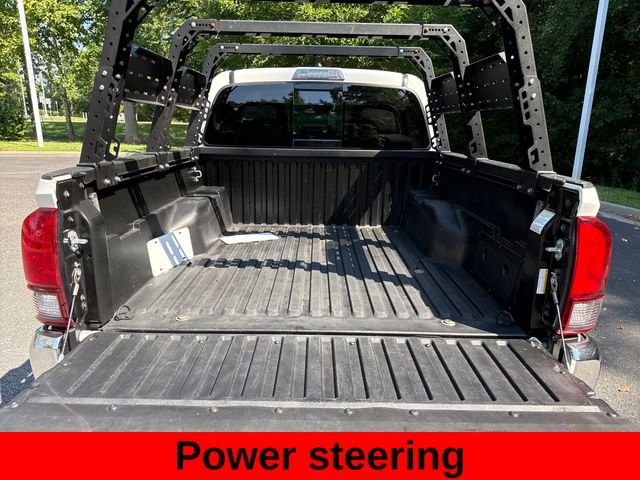 Used 2021 White Toyota SR5 image 23