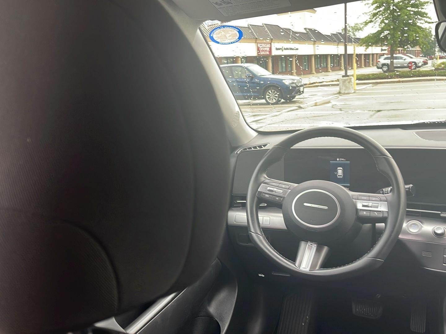 2025 Hyundai Kona SEL - Photo 16