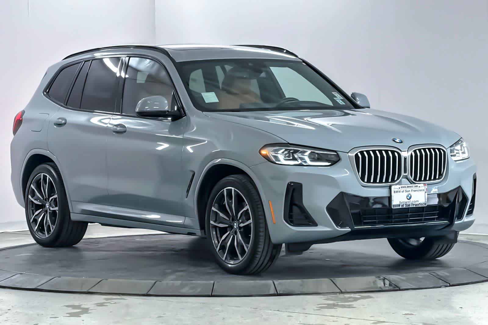 Used 2023 Brooklyn Grey Metallic BMW xDrive30i image 9