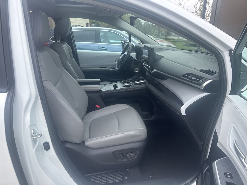 Used 2025 Beige Toyota XLE image 29