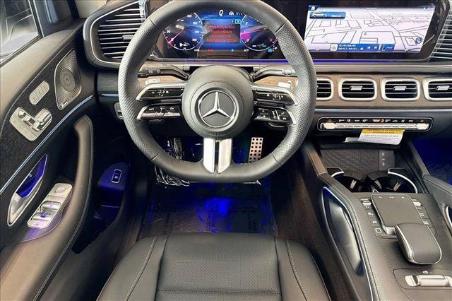 New 2026 MANUFAKTUR Moonlight White Metallic Mercedes-Benz GLS 450 image 50