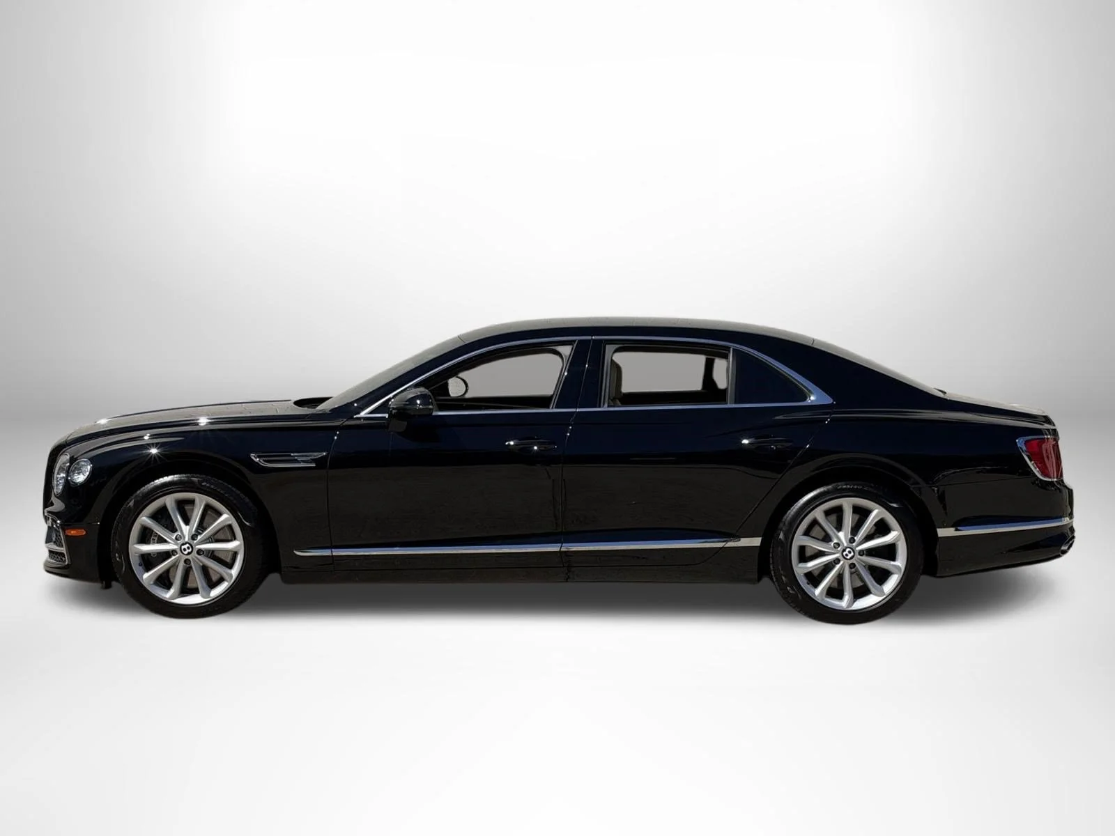 Certified Used 2023 Beluga Bentley V8 image 9