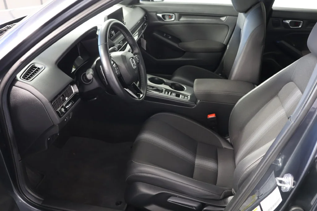Used 2026  Honda Sport image 18