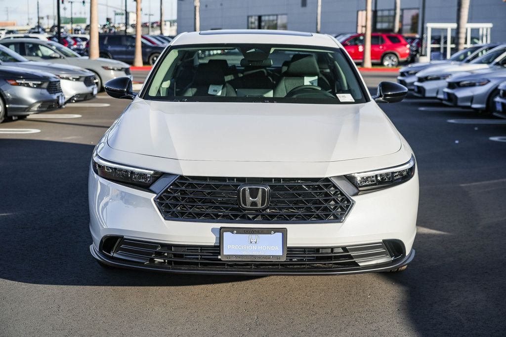 New 2026 Platinum White Pearl Honda SE image 4