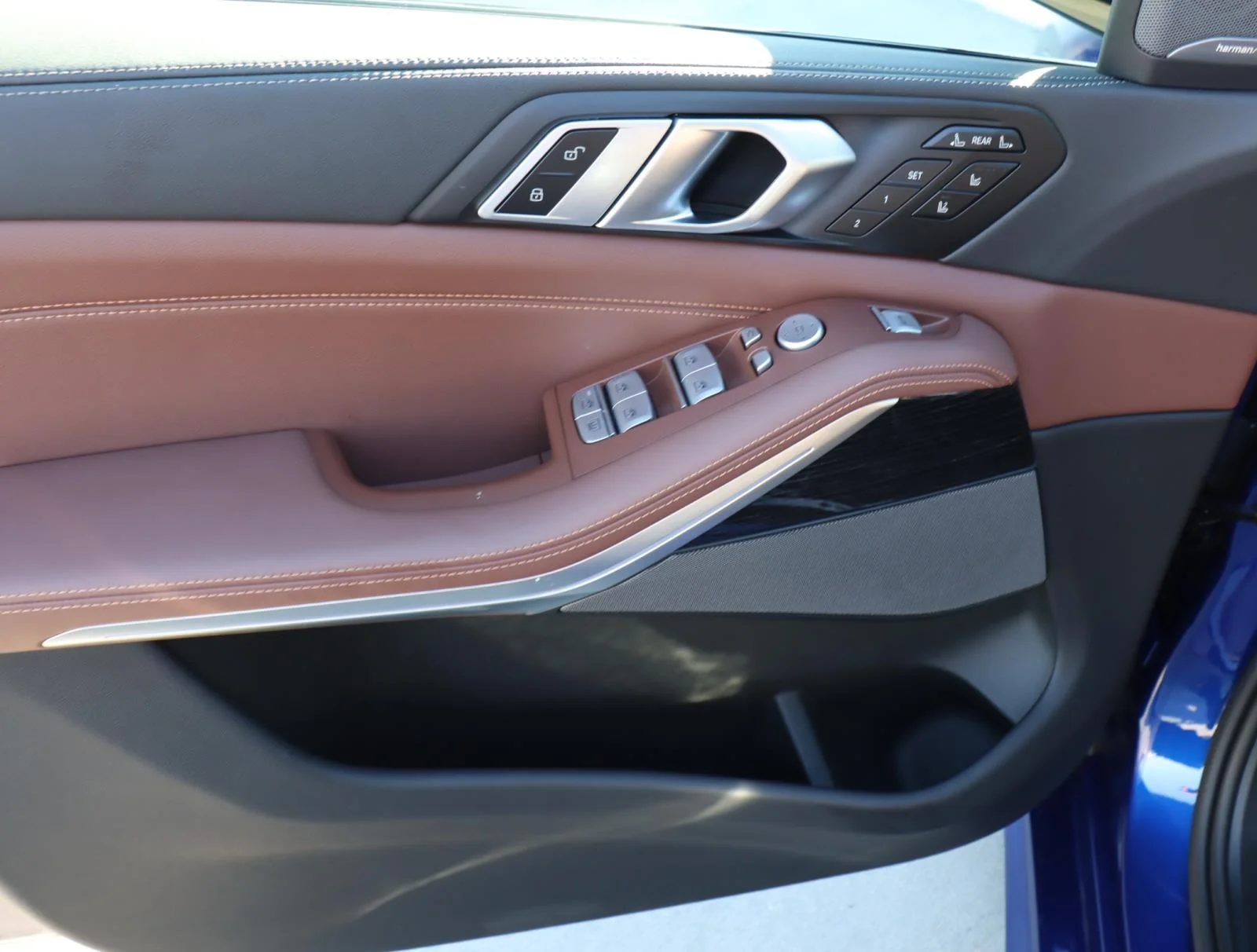 2025 BMW X7 M60i - Photo 17