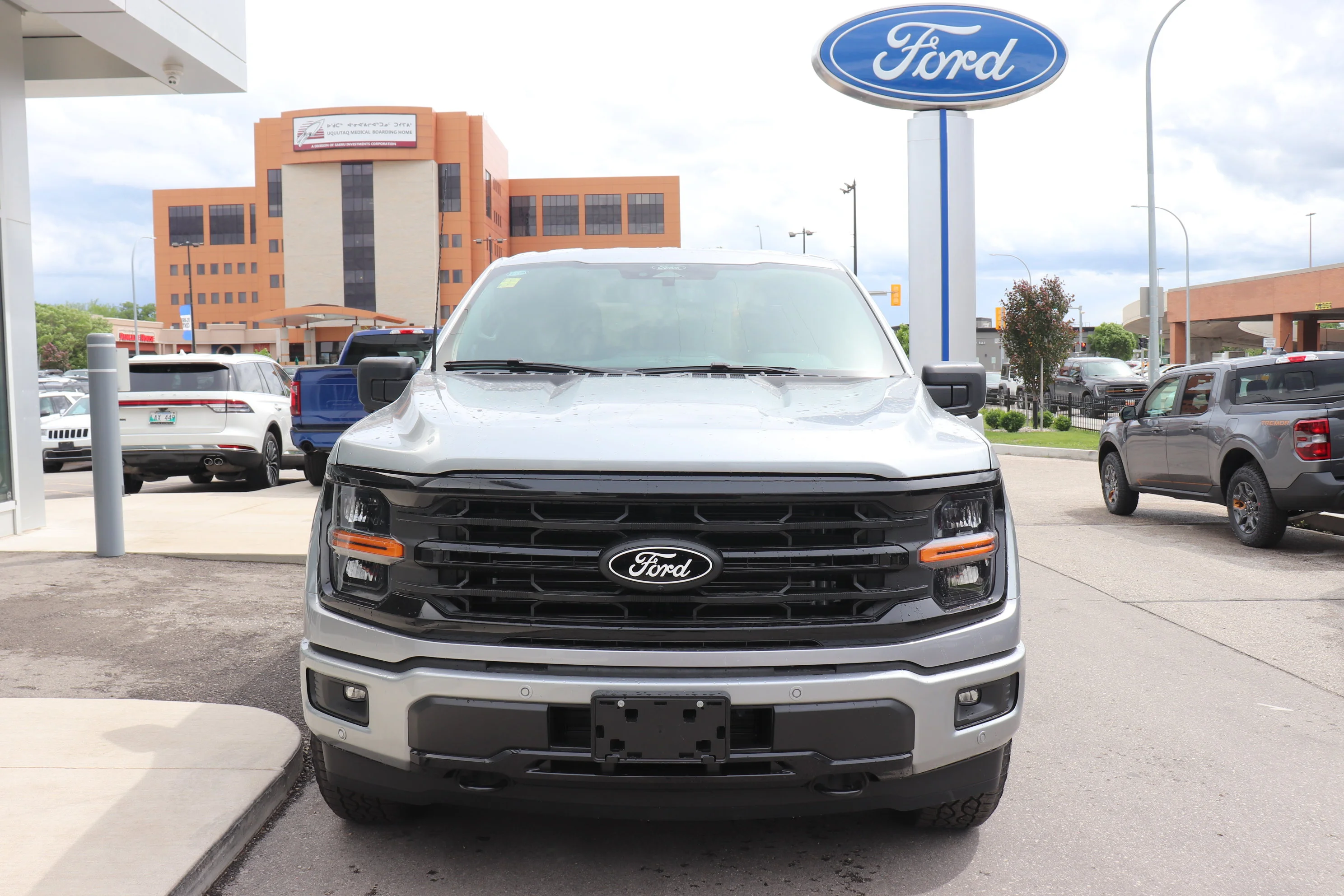 New 2026 ICONIC SILVER METALLIC Ford XLT image 2