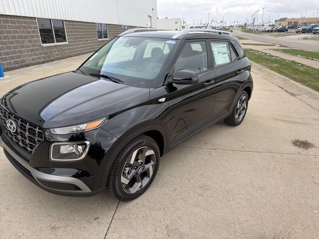 New 2026 Onyx Black Hyundai SEL image 3