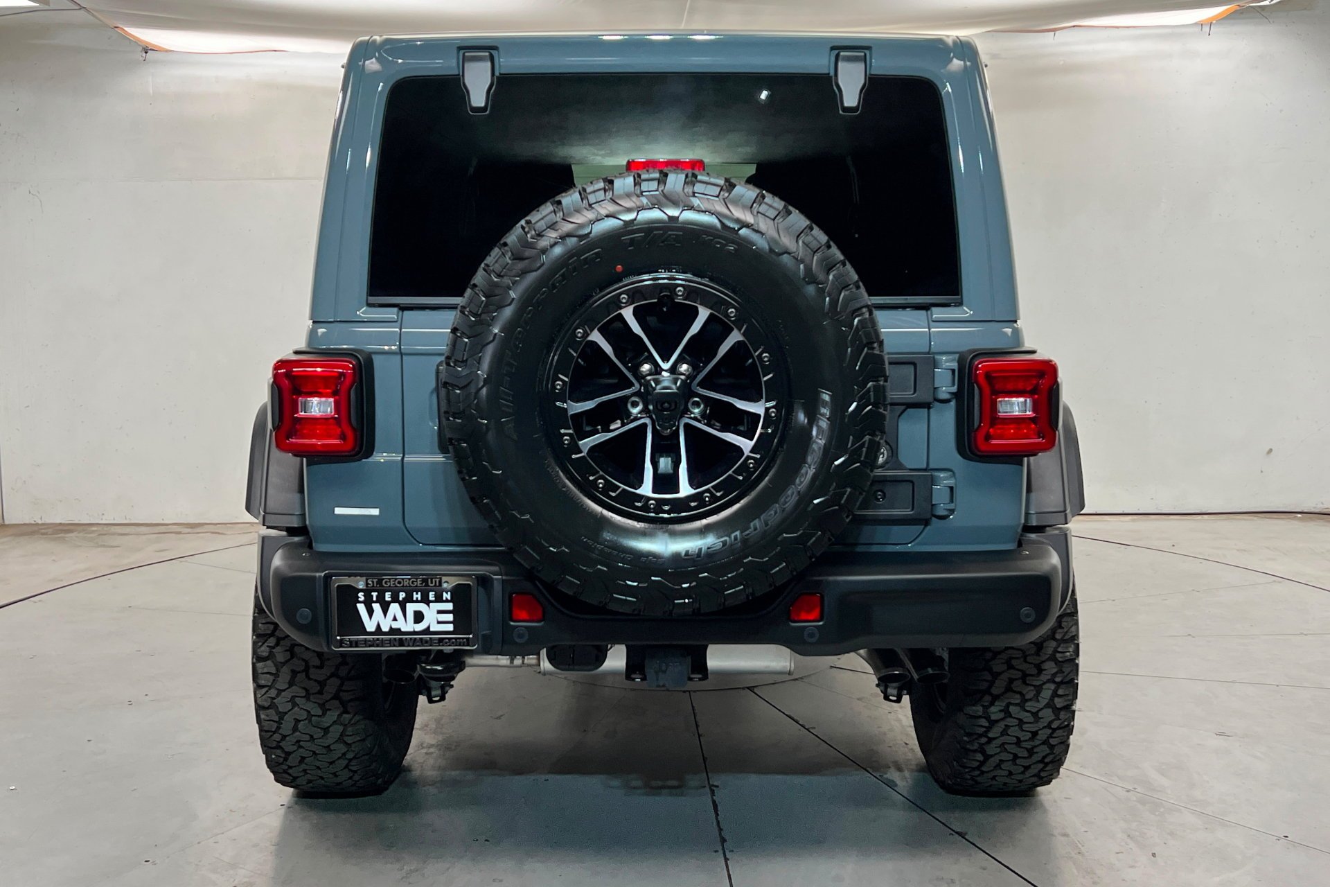 Used 2026 Anvil Clearcoat Jeep Moab 392 image 5