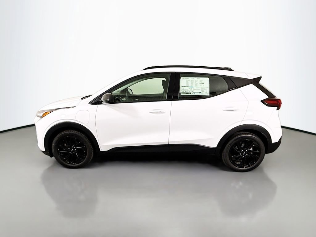 New 2027 Summit White Chevrolet RS image 4