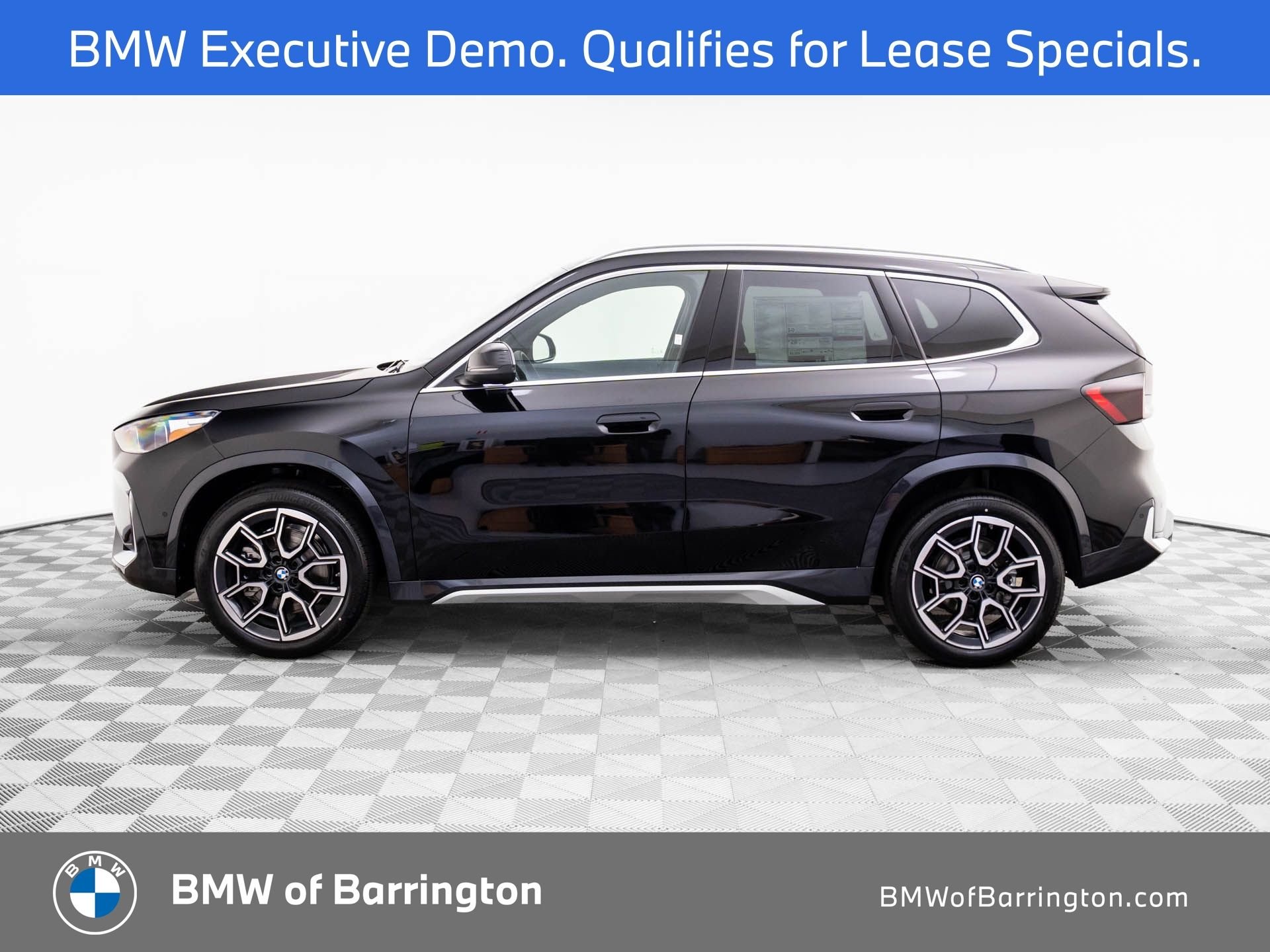 New 2026 Jet Black BMW xDrive28i image 2