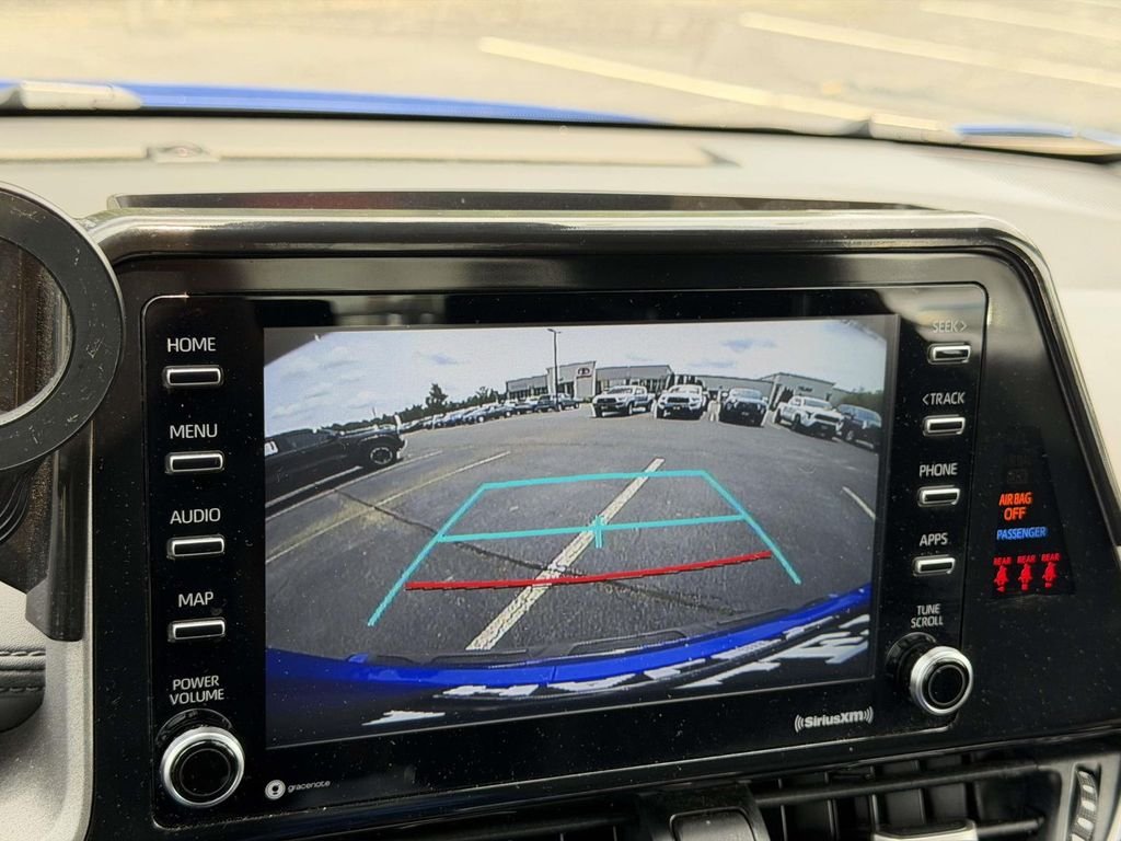 Used 2020 Blue Toyota LE image 4