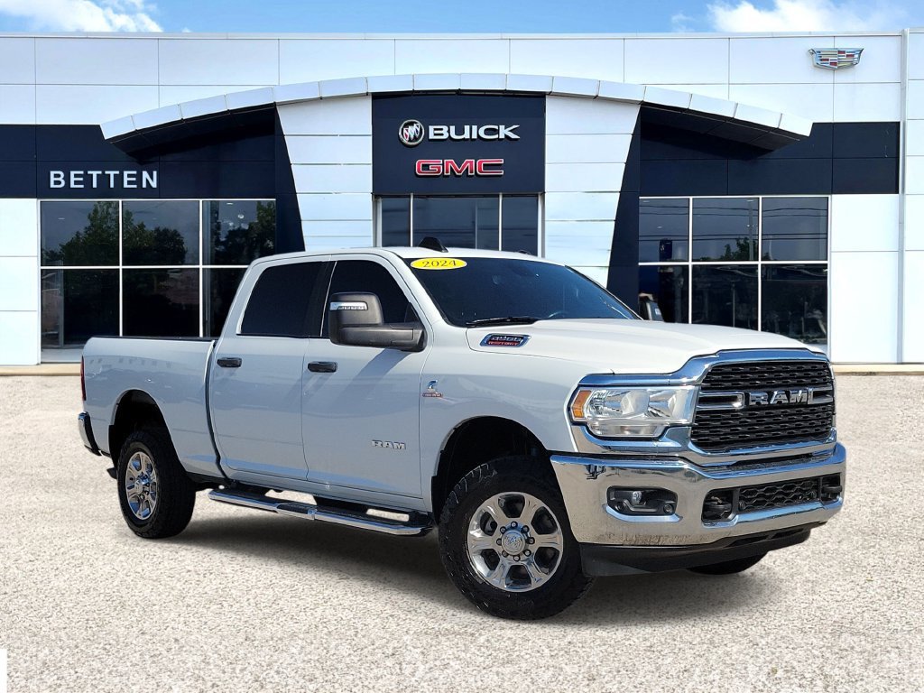 Used 2024 White Ram Big Horn image 1