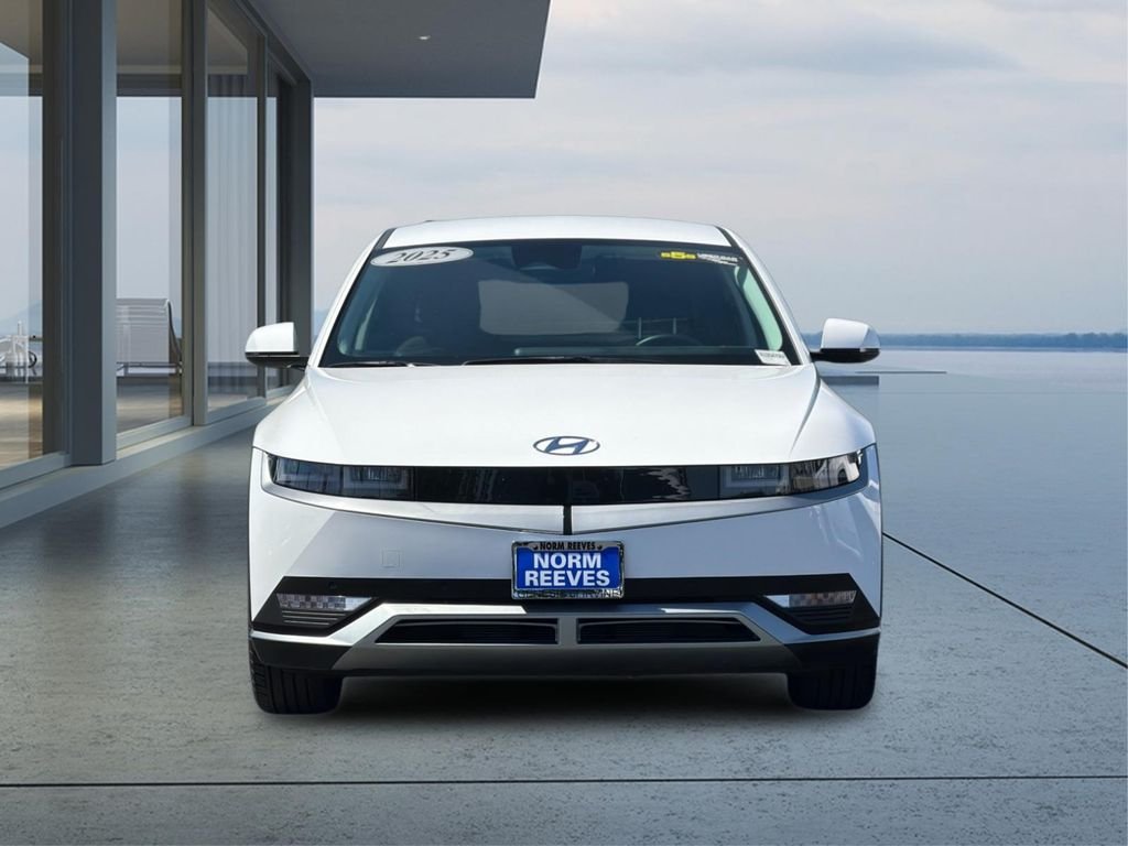 Used 2024 White Hyundai SEL image 9