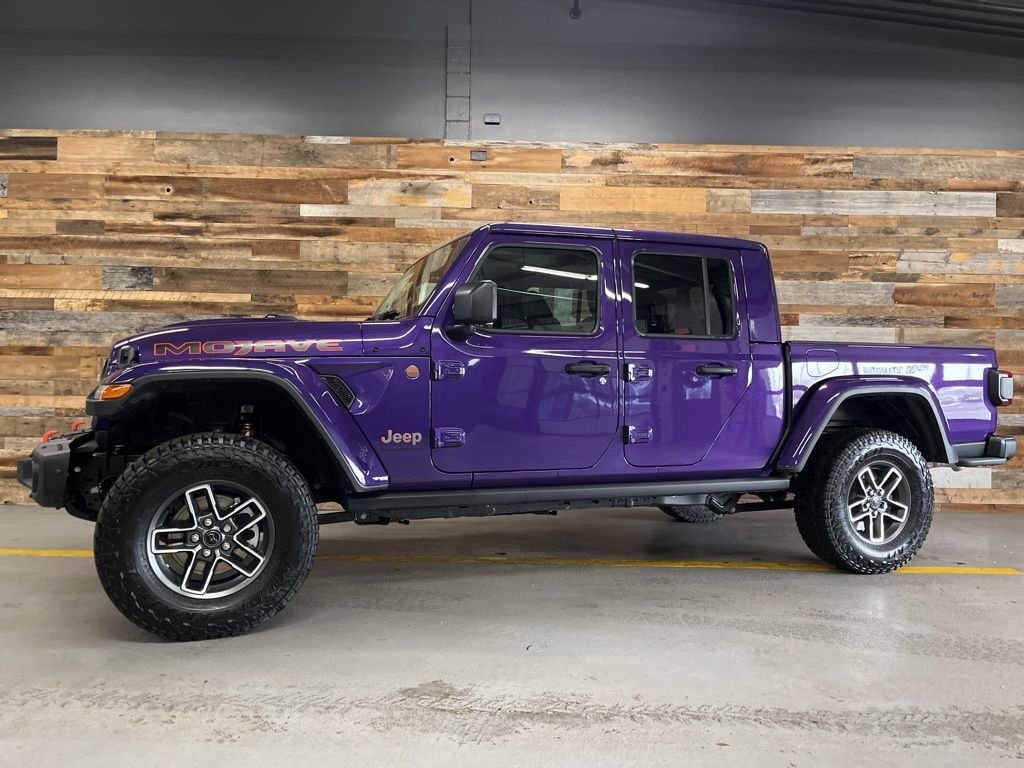 New 2026 Reign Exterior Paint Jeep Mojave X image 23