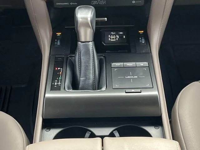 2023 Lexus GX PREMIUM - Photo 18