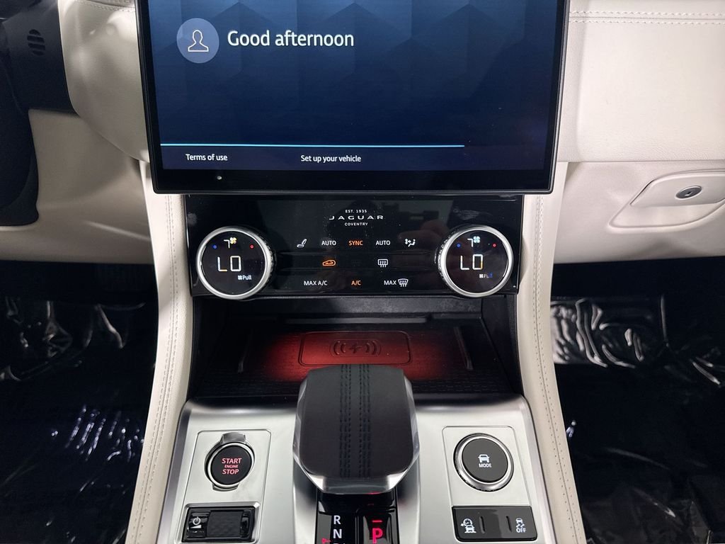 2026 Jaguar F-Pace R-Dynamic S - Photo 17