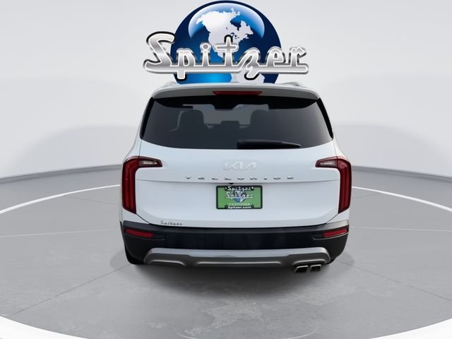 Used 2022 White Kia EX image 8