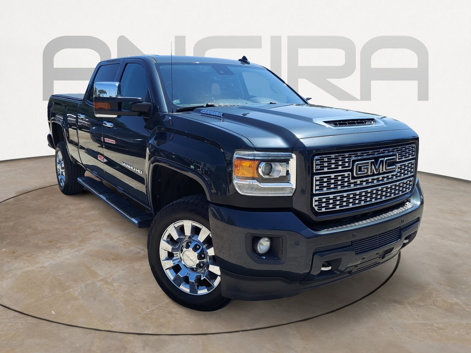 Used 2018 Dark Slate Metallic GMC Denali image 4