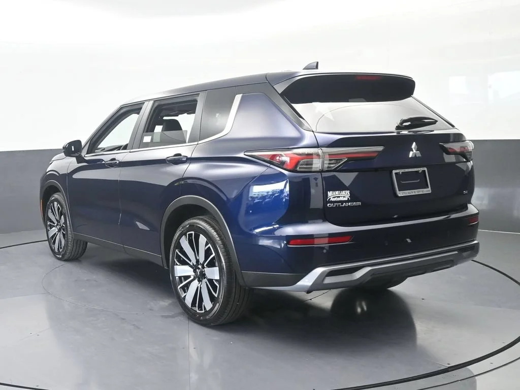 New 2026 Blue Metallic Mitsubishi SE 1.5T 2WD image 4