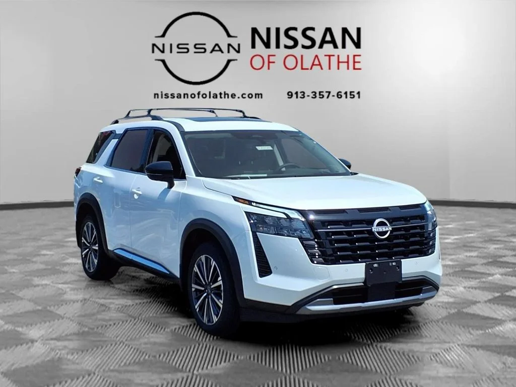 New 2026 White Nissan Platinum image 32