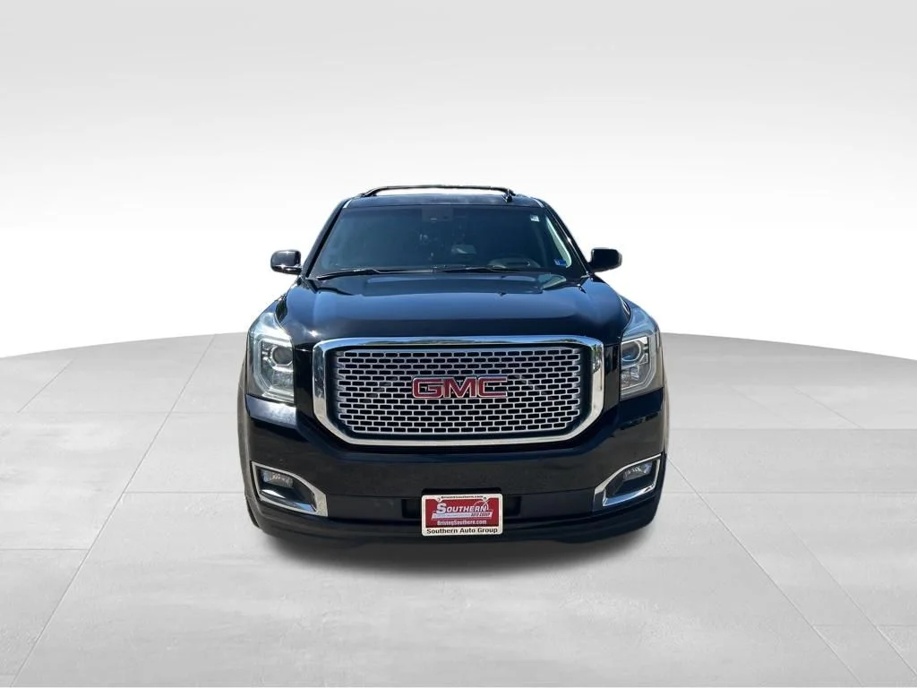 Used 2016 Black GMC Denali image 9