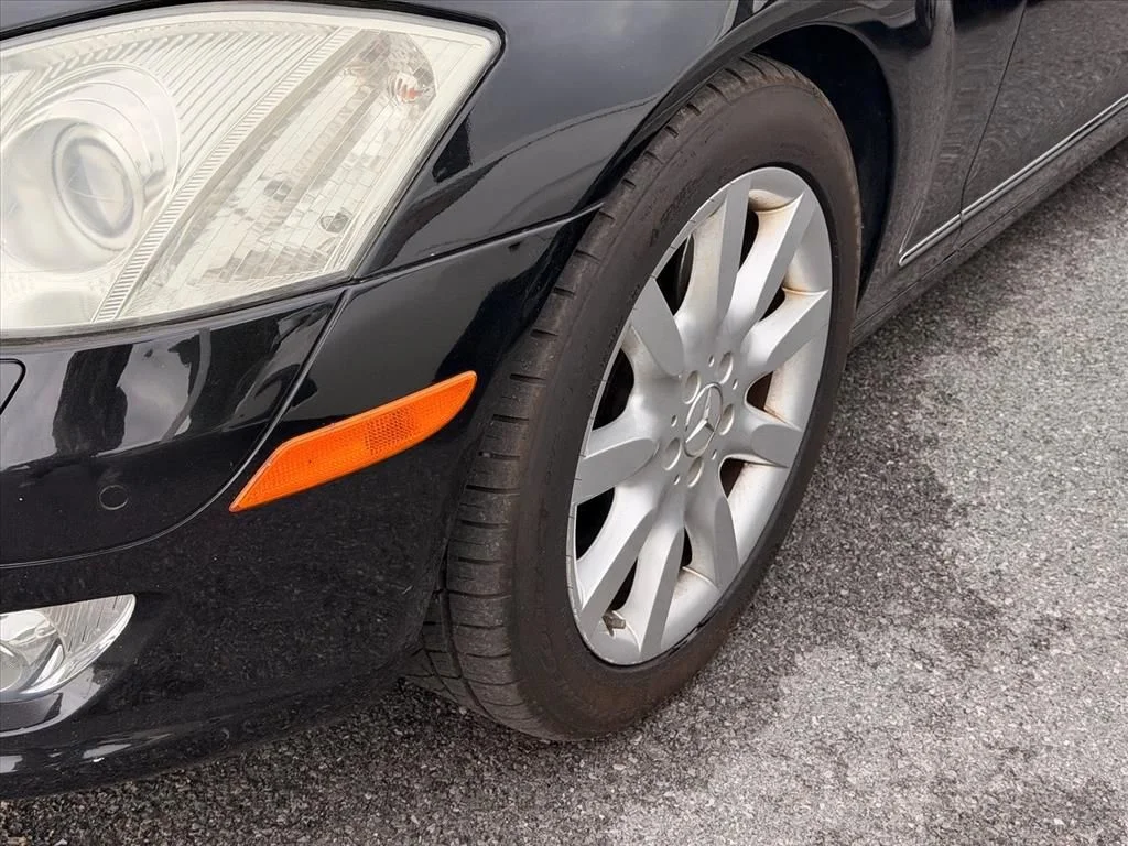 Used 2007 Black Mercedes-Benz S 550 image 5