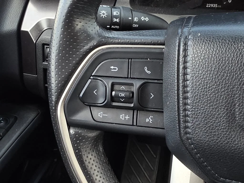 Used 2025 Black Toyota SR5 image 27