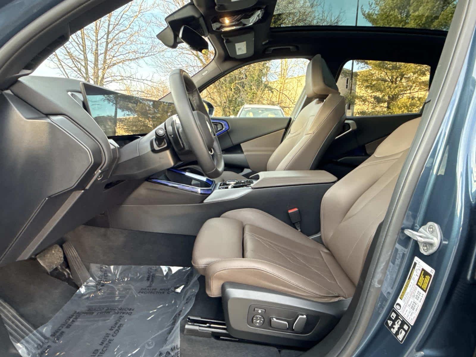 2025 BMW X3 30 - Photo 14