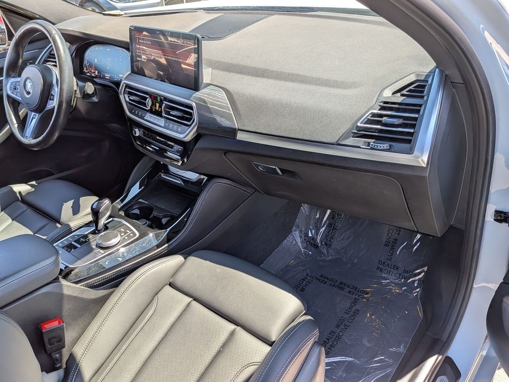 Used 2023 Gray BMW xDrive30i image 9