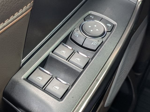 Used 2022 White Ford King Ranch image 28