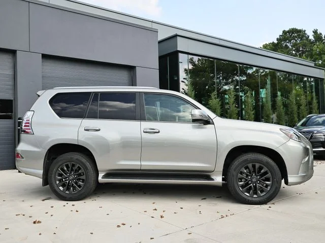 Used 2020 Silver Lexus 460 image 5