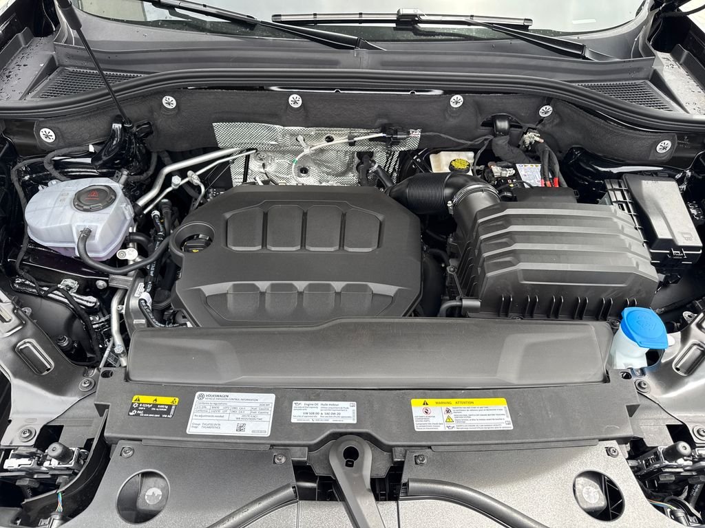 New 2026 Deep Black Pearl Volkswagen 2.0T SEL image 26