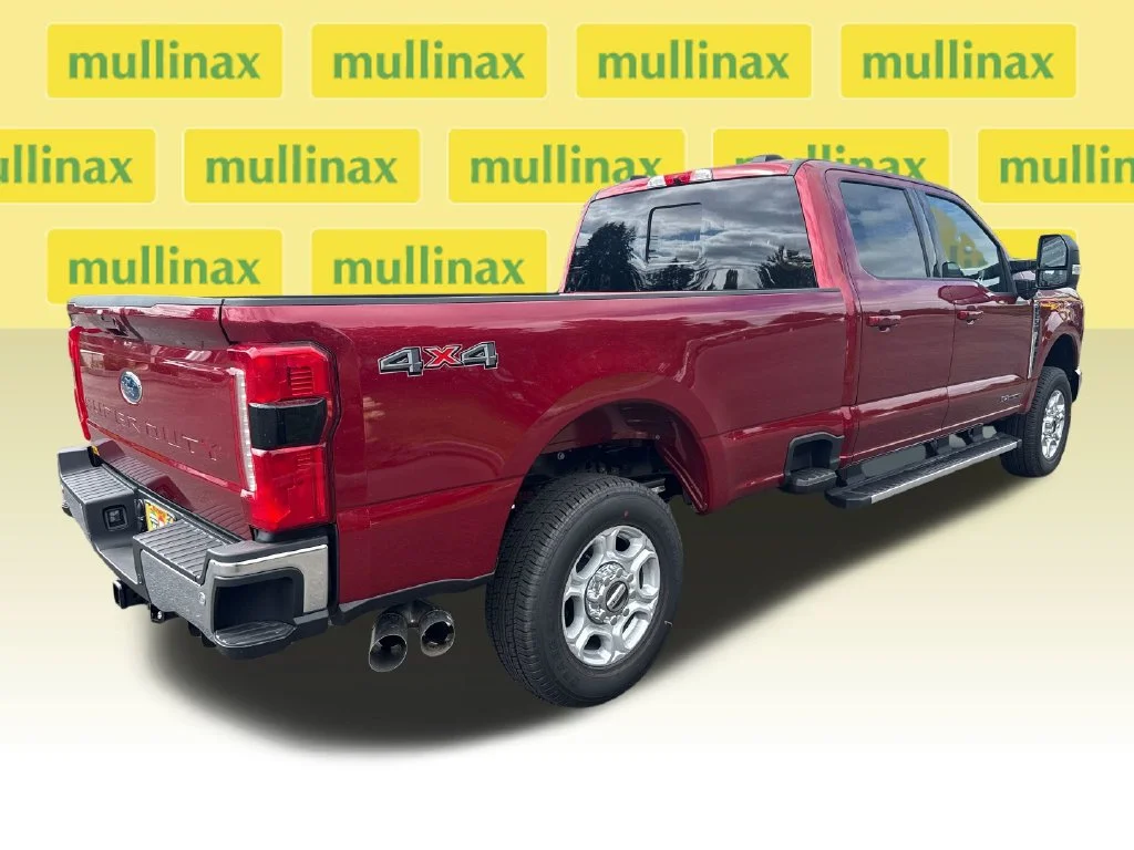 New 2026 Red Ford XLT image 3