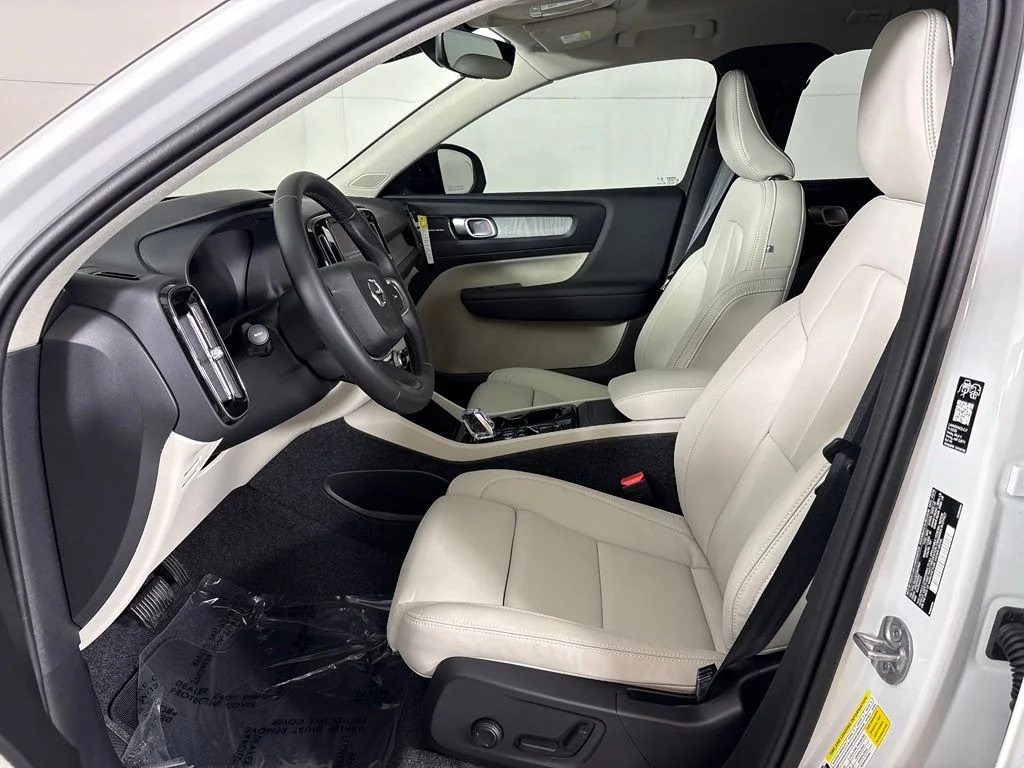 New 2026 Crystal White Volvo Plus image 16