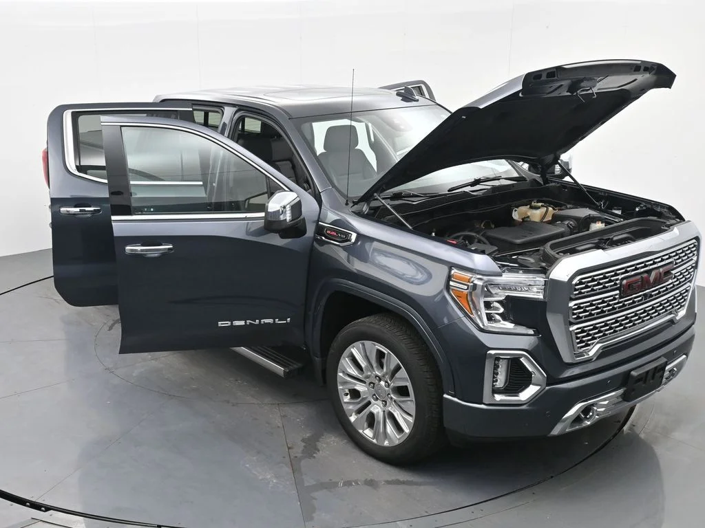 Used 2022 Blue GMC Denali image 37