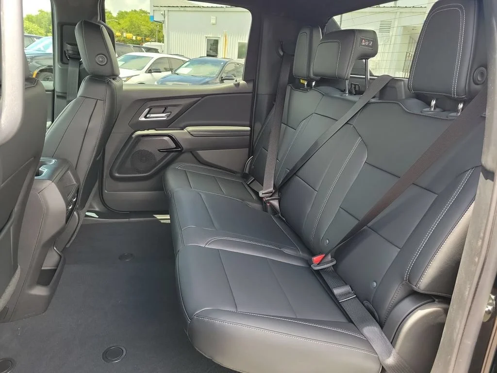 New 2026 Black Chevrolet LT - Standard Range image 23