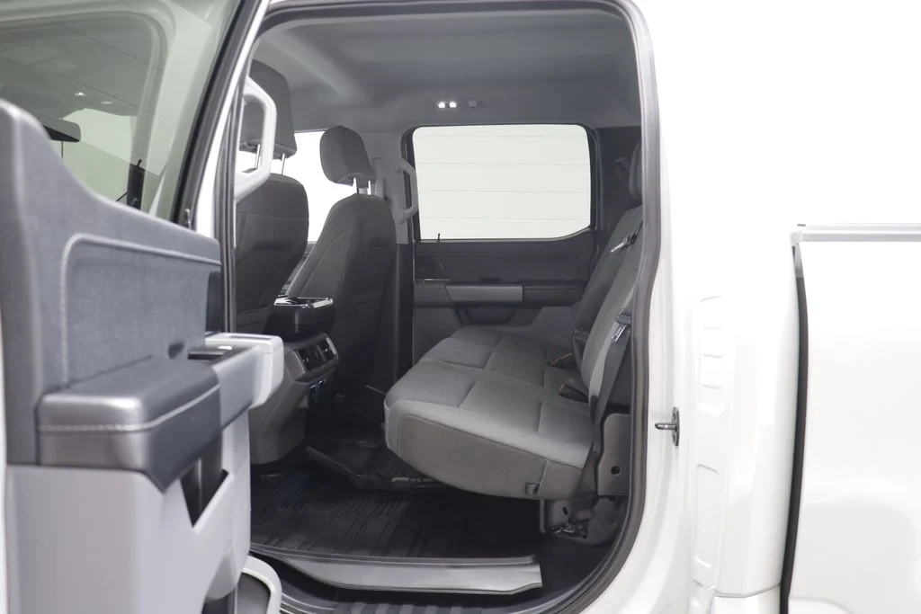 Used 2024 Avalanche Ford XLT image 15