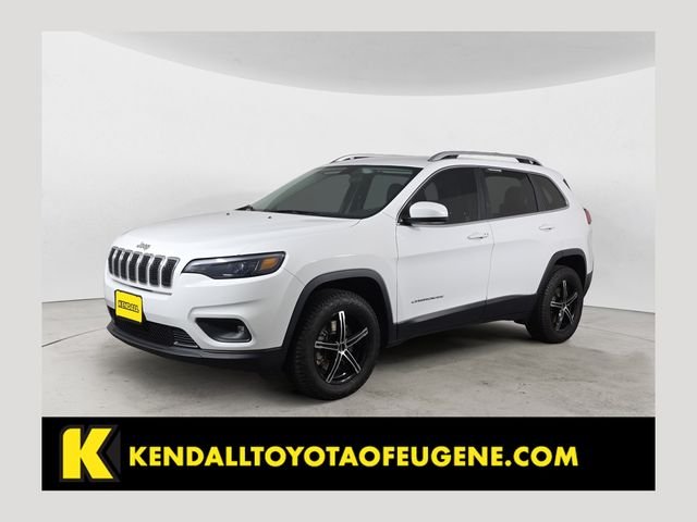 Used 2019 White Jeep Latitude Plus image 1