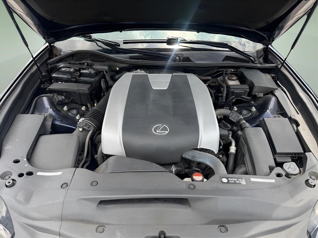 Used 2016  Lexus F Sport image 11